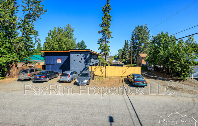 1807 W 36 AVE