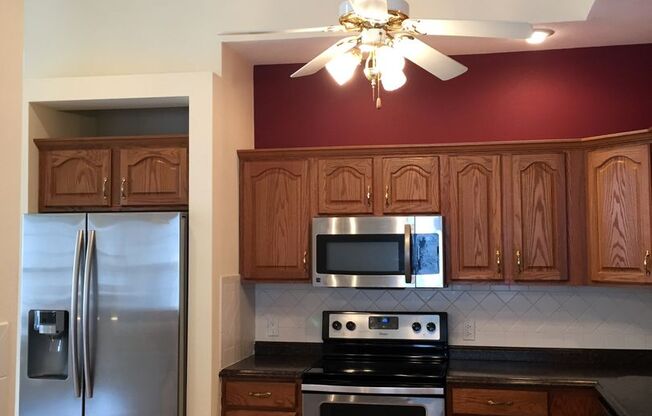 2 beds, 2 baths, $1,350, Unit Suite 31