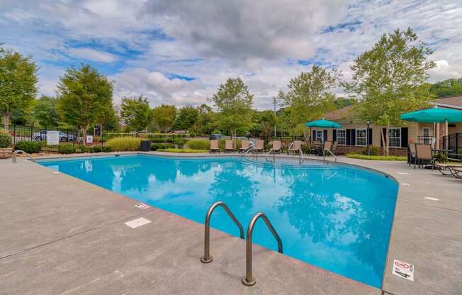 Overlook at Allensville apartments in Sevierville, TN photo of resort style pool