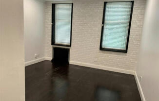 2 beds, 1 bath, $2,950, Unit 1FL