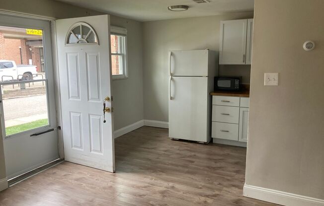 812-906 Turtle Way