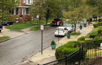 900 CHAUNCEY AVE