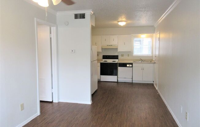 1 bed, 1 bath, 564 sqft, $950, Unit 104