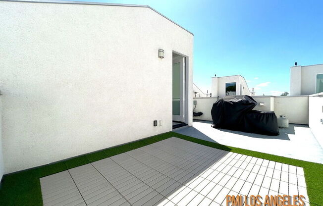 10917 1/2 OTSEGO ST