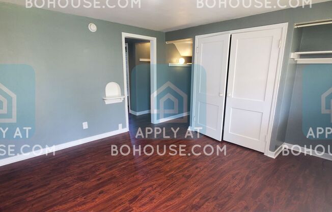 Studio, 1 bath, 450 sqft, $689, Unit 13