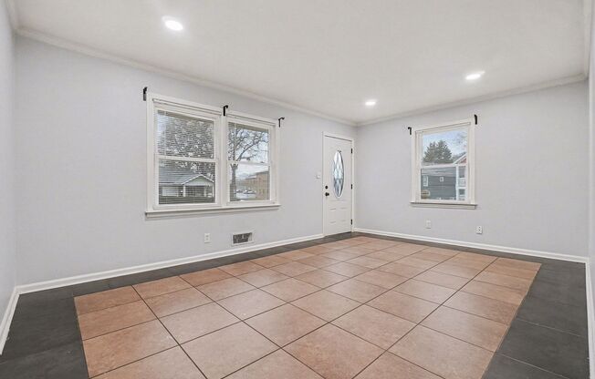 Nice 2BR/1BA Duplex in East Point!