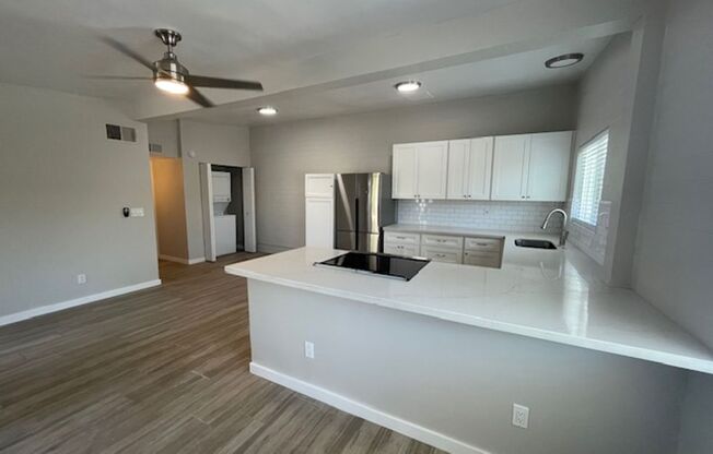 6719 E. Earll Dr.