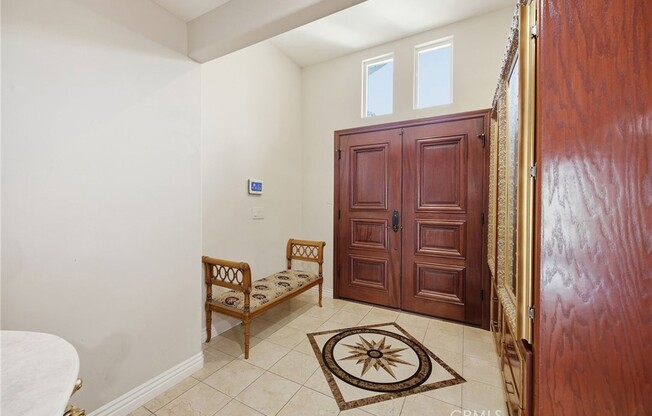 5 beds, 3.5 baths, 2,914 sqft, $5,500