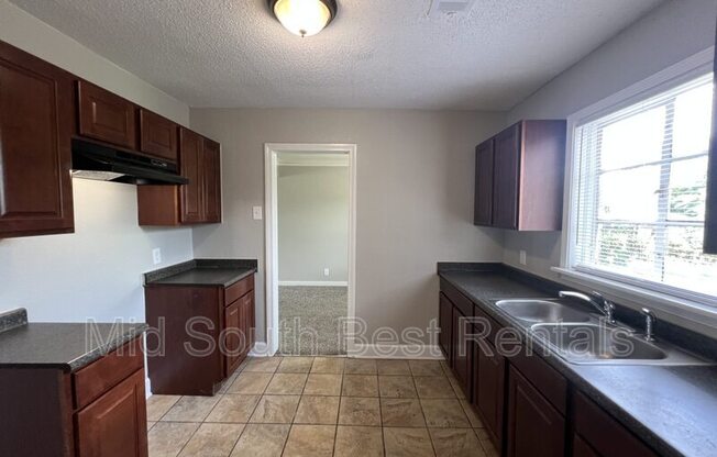 3173 JADE LN