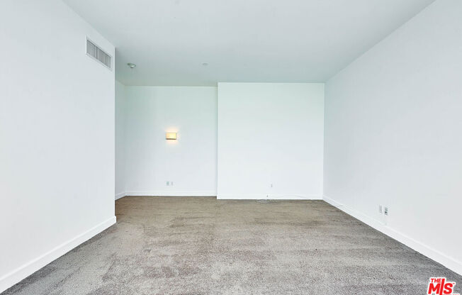 2 beds, 2 baths, 1,580 sqft, $6,695, Unit 35I