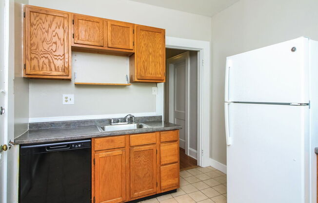 305 E PONCE DE LEON AVE