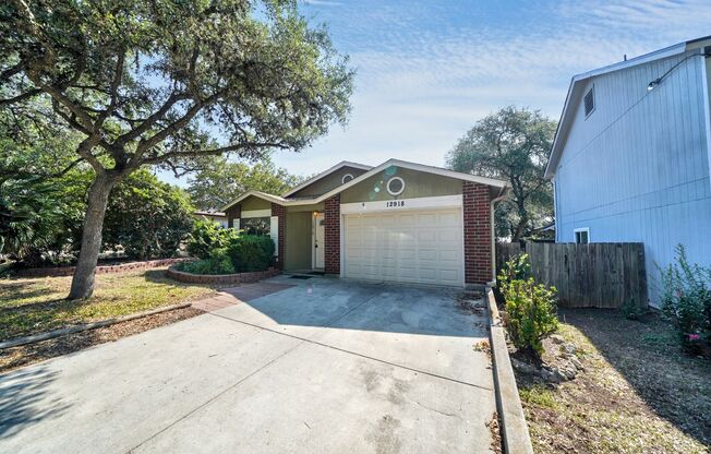 Cozy 3-Bed, 2-Bath with Fireplace in Prime NW Location - Realtor Commission: $500