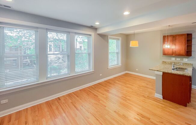 1 bed, 1 bath, 640 sqft, $2,295, Unit 1636-2