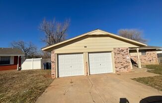 3 beds, 1.5 baths, $950