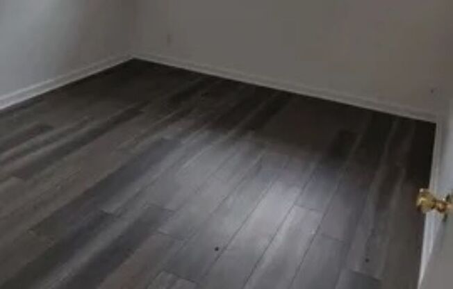 Updated 2-Bedroom Duplex in Thurston Springfield Neighborhood