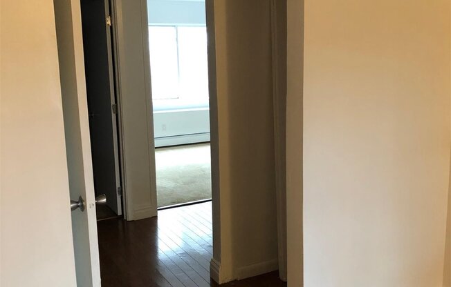 1 bed, 1 bath, $2,500, Unit 1