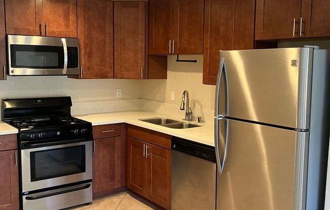 Great location, & 2 weeks free !!!