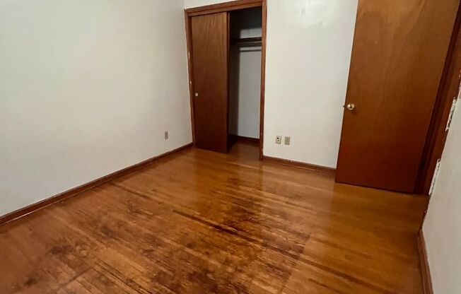 2 beds, 1.5 baths, 900 sqft, $1,440, Unit F-2