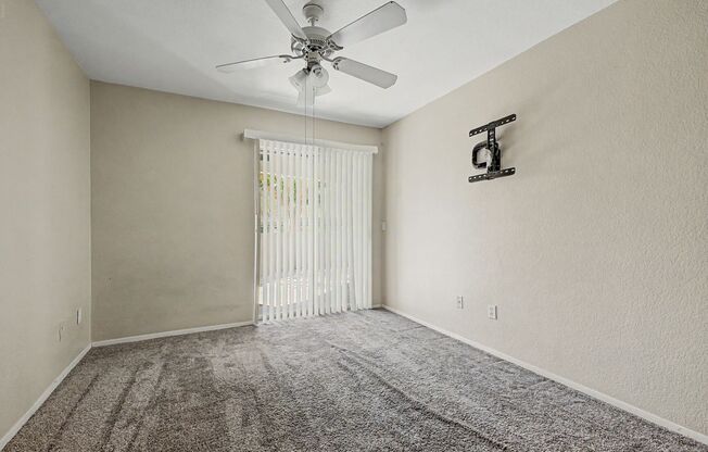 2 beds, 2 baths, $1,395, Unit # 1086