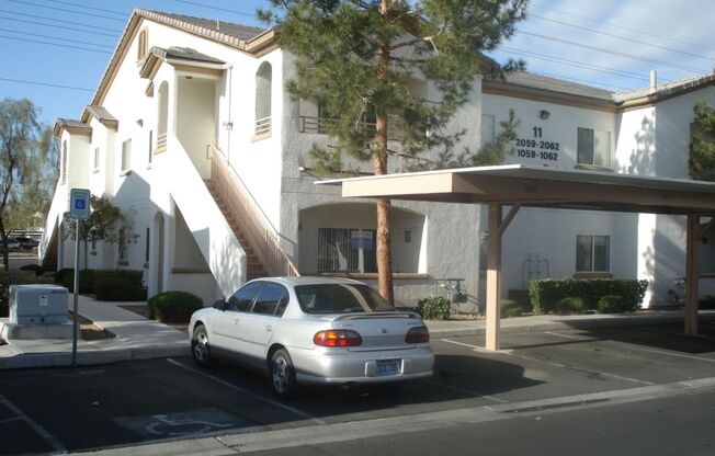 Excellent 2 bed 2 ba in a gated community