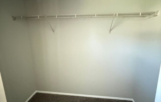 2 beds, 1.5 baths, $1,025, Unit LD4805