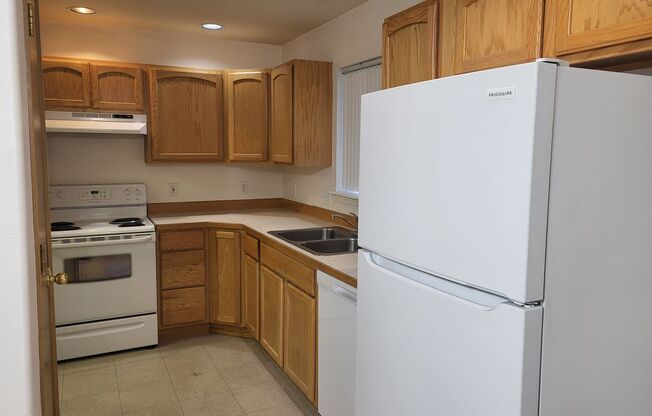 2 beds, 1 bath, 1,275 sqft, $1,350, Unit 950 N. Regal Ct. Unit B Post Falls, ID