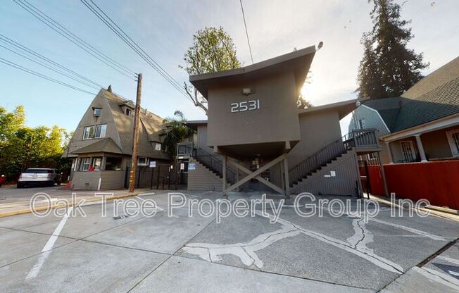 2531 & 2539 E 16th Street