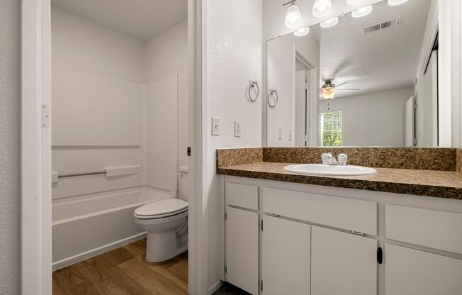 2 beds, 2 baths, 867 sqft, $1,695, Unit 142