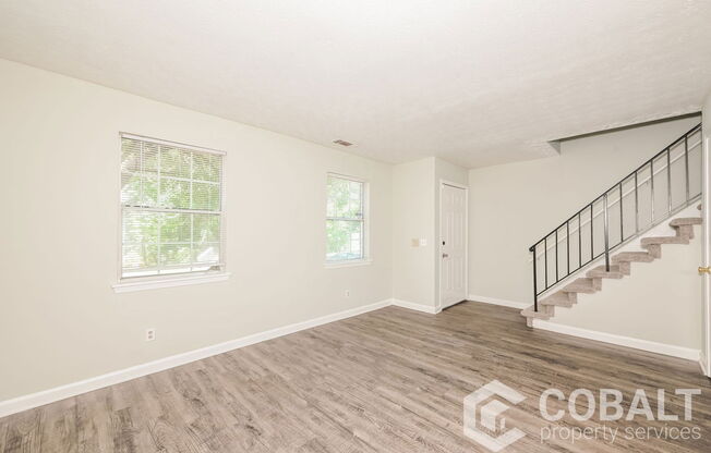 3489 CREEKVIEW PL