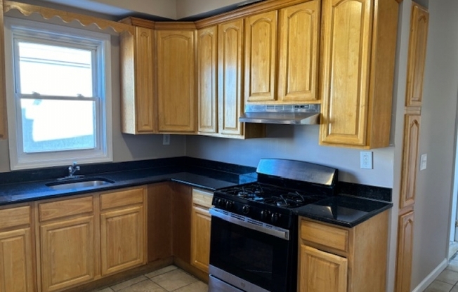 159 S 11 ST