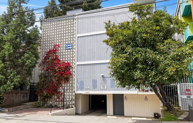 2540 Benvenue LLC