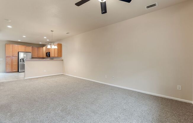 Evolve Real Estate: Beautiful 3 Bed / 2.5 Bath Townhome – Available Now!