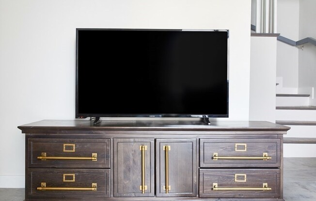 2 beds, 2 baths, $4,500, Unit 508