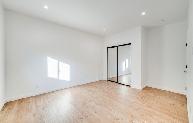 3261 CITY TERRACE DR