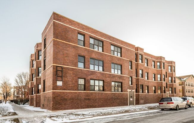 705 S Lawndale