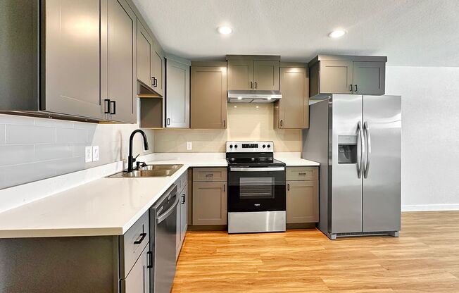 Charming Country Living with Modern Comforts!