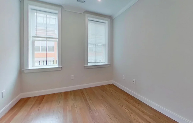 4 beds, 2 baths, $5,150, Unit 6