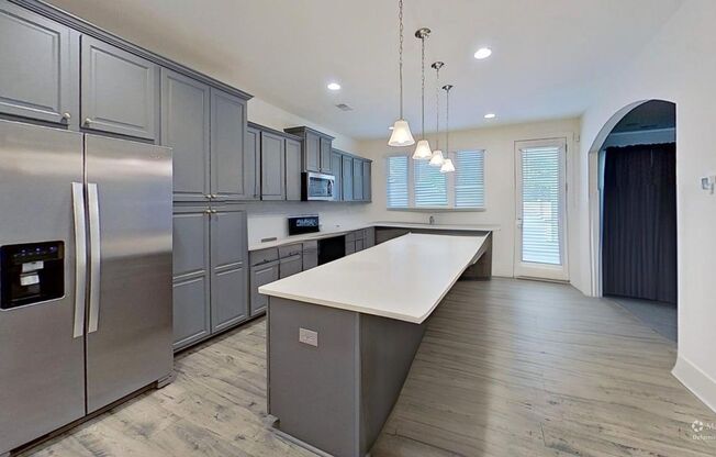 4 bedroom / 3.5 bath home in Ravenel, SC