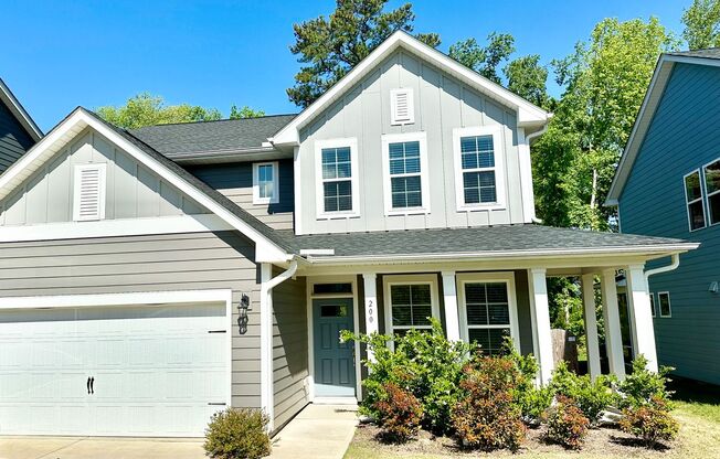 Fantastic 3 Bed, 2.5 Bath, 2-Car Garage Home in the Heart of Holly Springs!