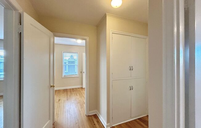 1 bed, 1 bath, 660 sqft, $1,415, Unit 17