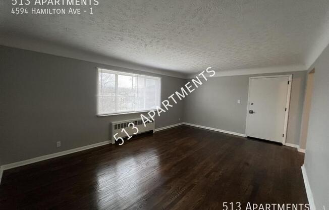 4594 HAMILTON AVE