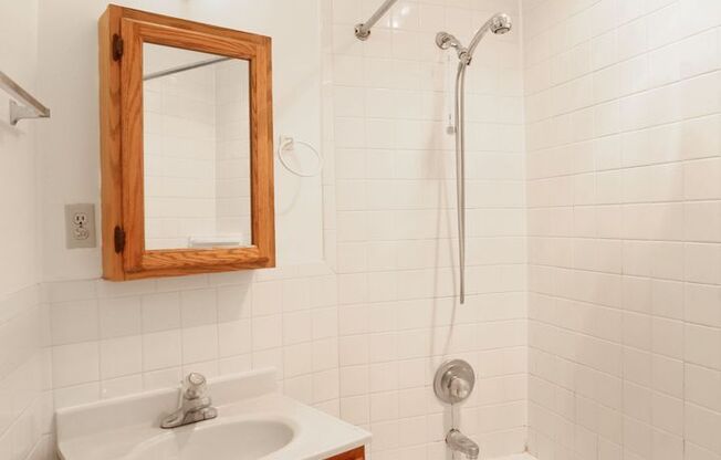 1 bed, 1 bath, $2,225, Unit #1