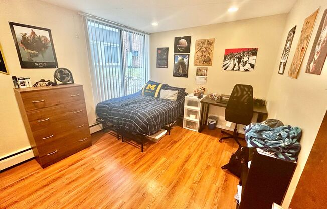 2 beds, 1 bath, 768 sqft, $2,350, Unit 101