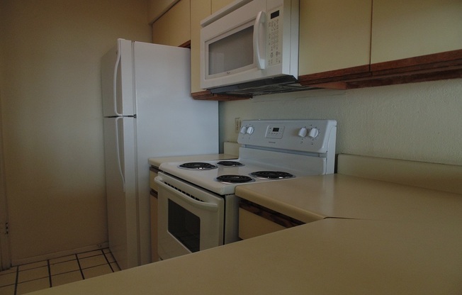 2 beds, 1 bath, $1,700