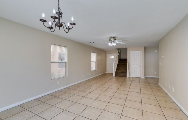 4 beds, 2.5 baths, $1,900