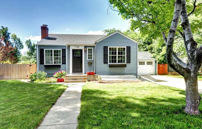 Beautiful 4 Bedroom 2 Bath Single Family Home in Englewood Available Mid July