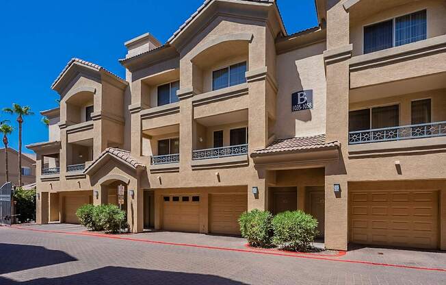 Garages Available at Palazzo Townhomes, Phoenix Arizona  
