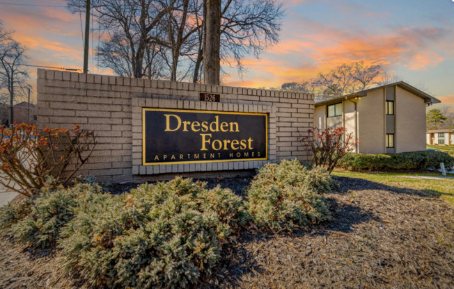 2 beds, 1 bath, 836 sqft, $1,350.7, Unit 1532-C