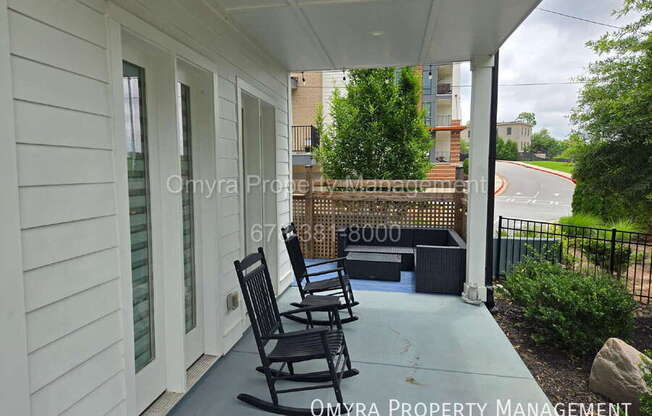 716 GLENWOOD AVE SE
