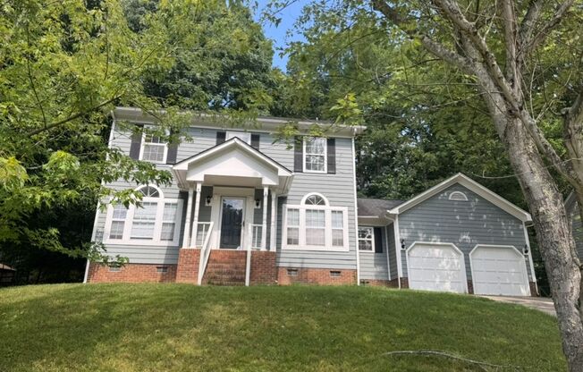 1715 GOLDEN HTS CT